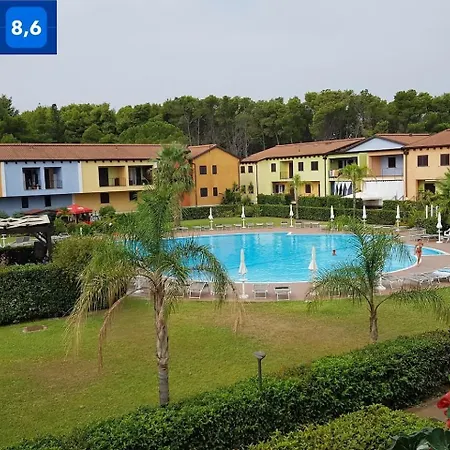 Complesso I Giardini Elisei منتزه العطل 2*