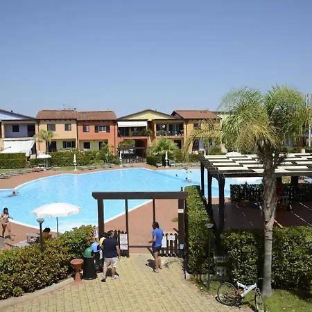 Complesso I Giardini Elisei 2* Policoro